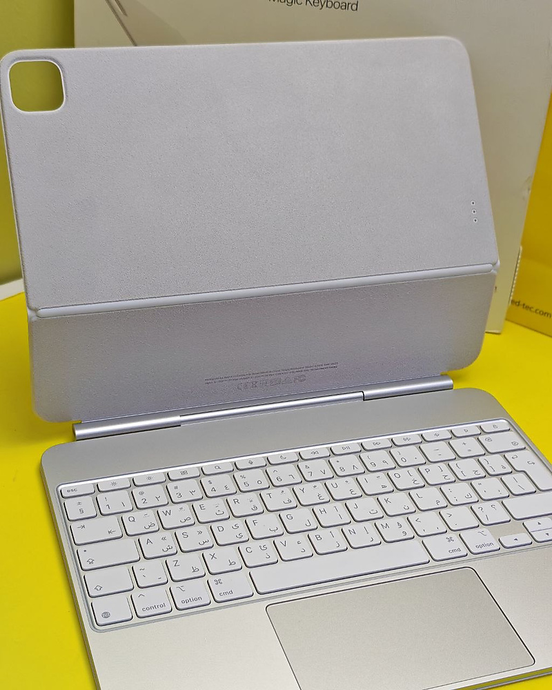 Apple Magic Keyboard 13 M4/M5 White – Used Like New