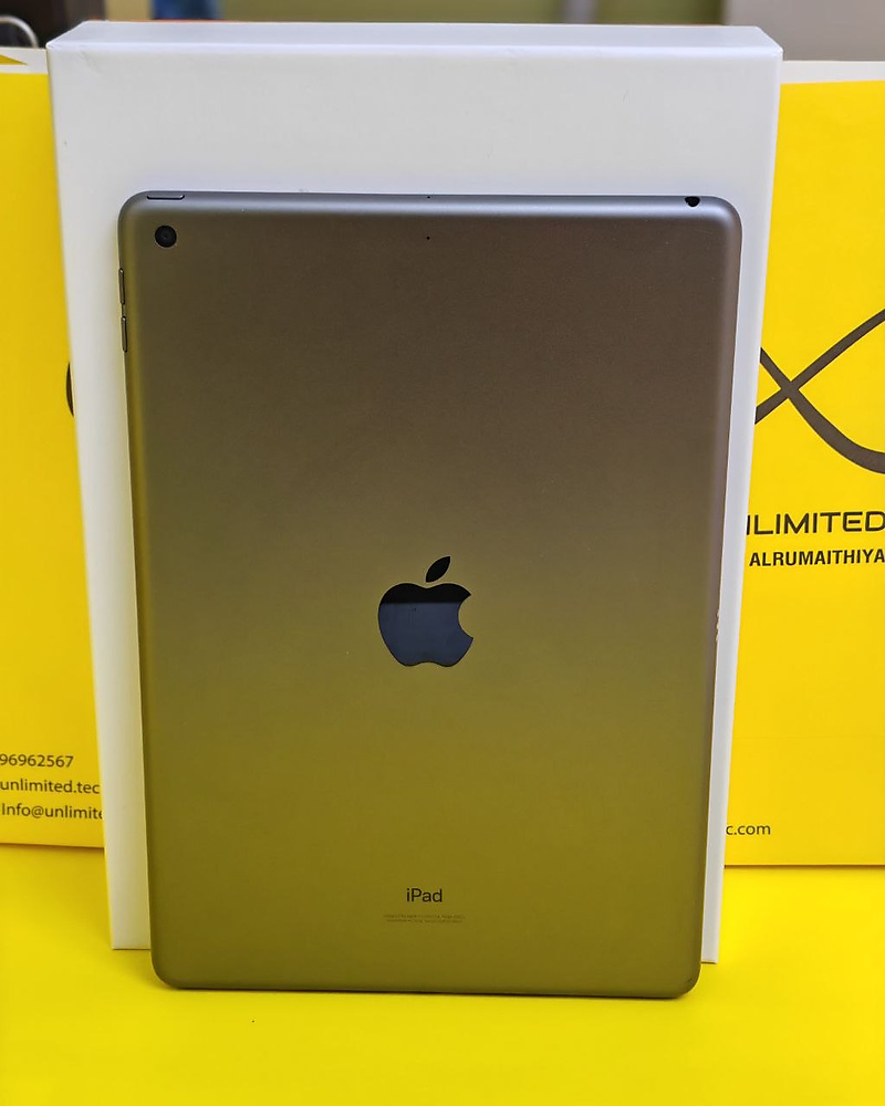 iPad 9th Gen 64GB Gray WiFi used like new original condition