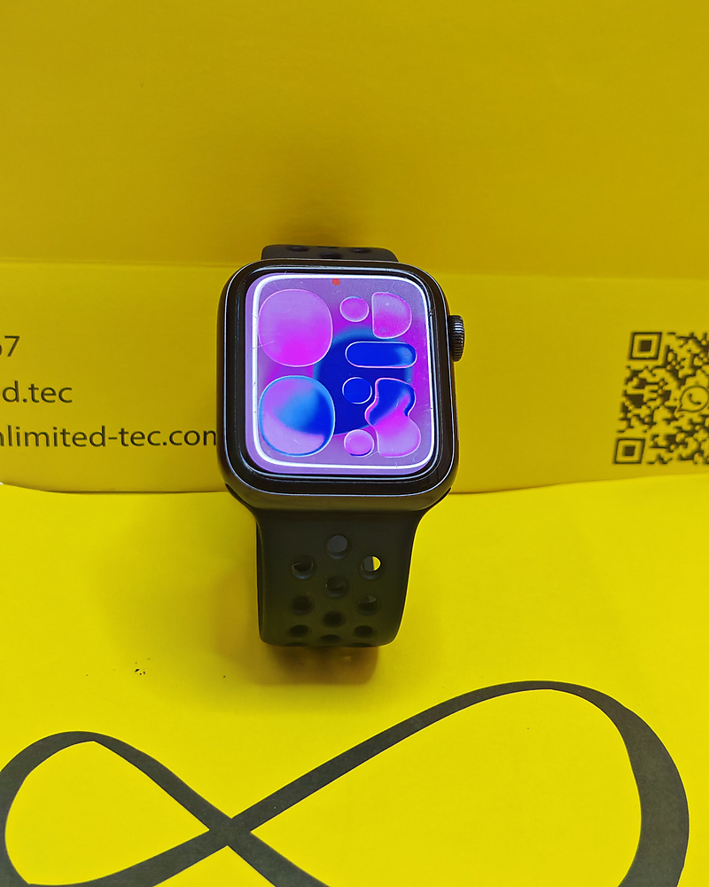 Apple Watch Series 6 44mm Space Gray Aluminum (Nike) – Used Like New