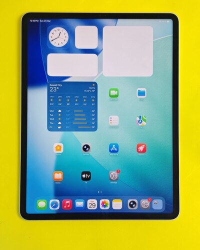 ايباد برو 12.9 الجيل الخامس M1 – 256 GB – فضي مستعمل كالجديد