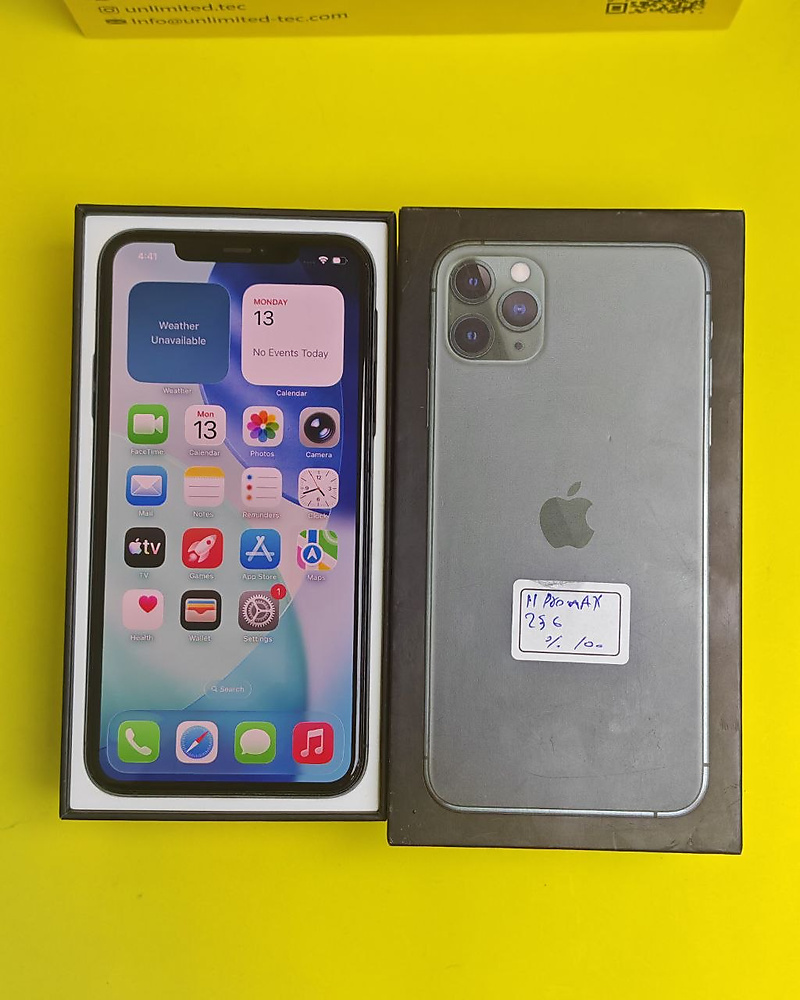 ايفون 11 برو ماكس 256GB أخضر بطارية 100% مستعمل نظيف