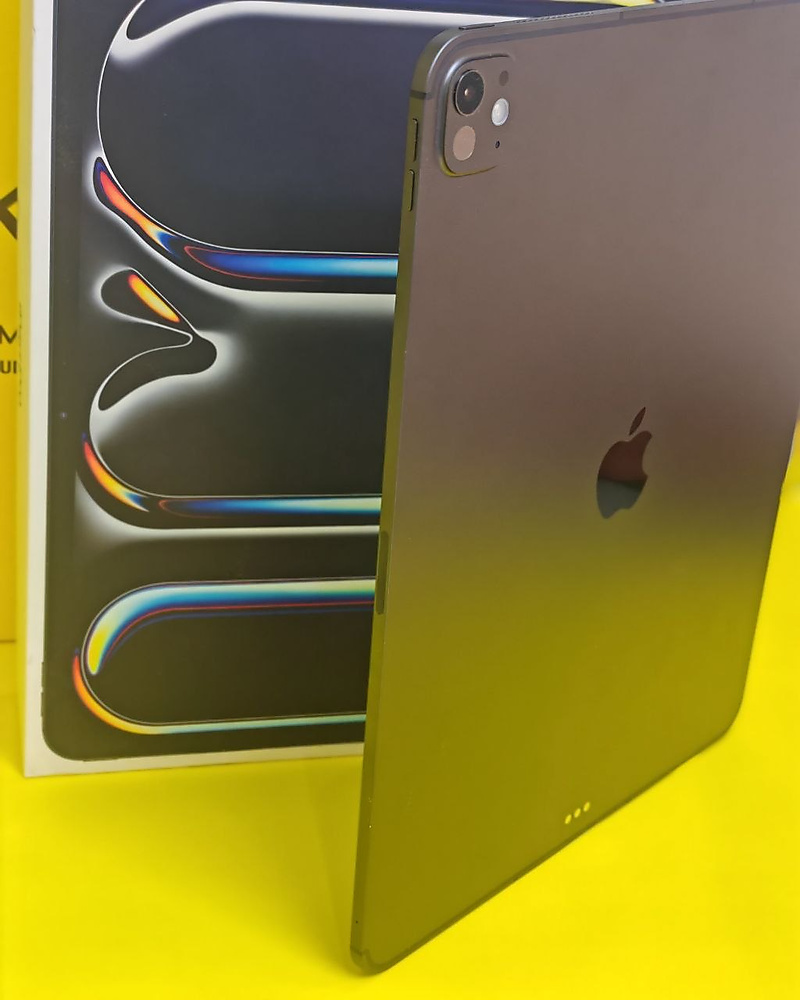 iPad Pro 13 M5 Black Cellular 100% (7 Cycles) Original With Box In Box