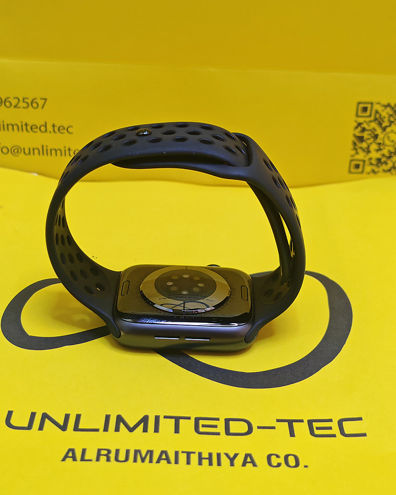 Apple Watch Series 6 44mm Space Gray Aluminum (Nike) – Used Like New