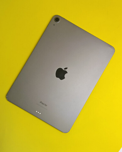 آيباد آير (الجيل الخامس) – 256 جيجا – رمادي – M1 مستعمل