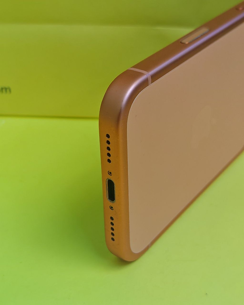 ايفون 17 برو – 512 جيجا – برتقالي بطارية 100% مستعمل كالجديد