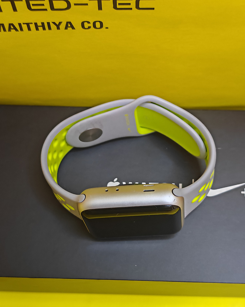 Apple Watch Nike+ Series 2 42mm Silver Aluminum – With Box Used Clean