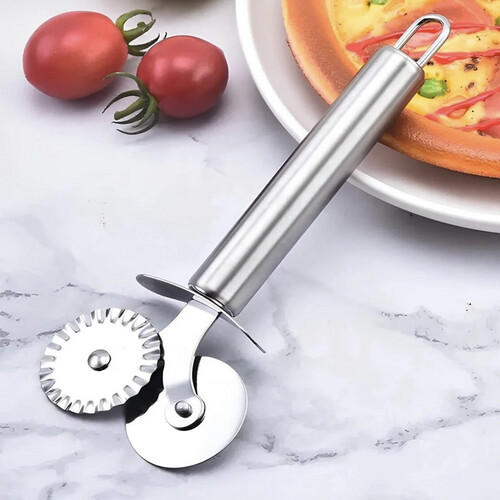 Pizza cutter