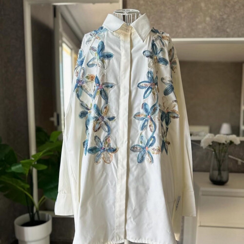 blue flower zara shirt