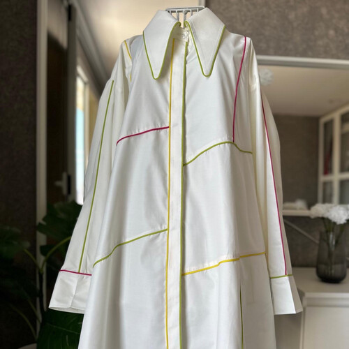 قميص بريم ملون