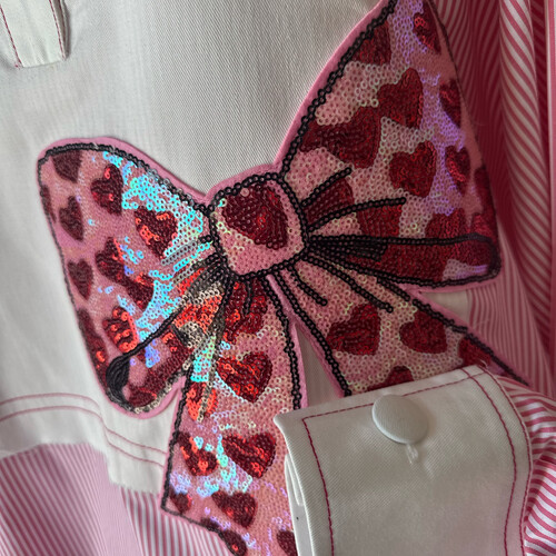 قميص الفيونكة