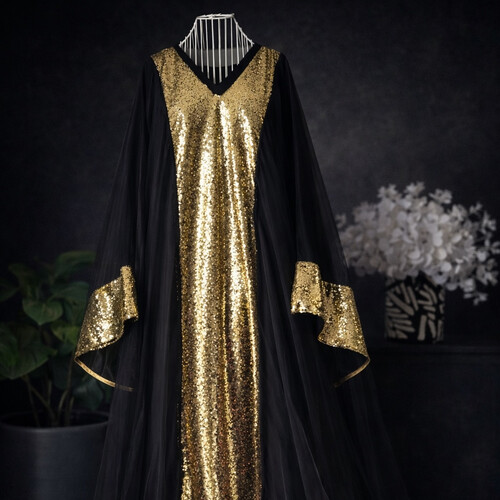 دراعة الثوب لون ذهبي