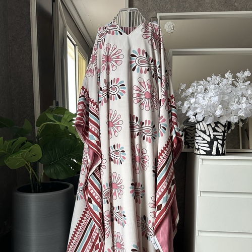 دراعة فراشة وردية