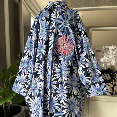 قميص ورود وشك-ازرق وبنفسجي