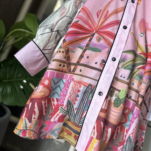 قميص السعادة