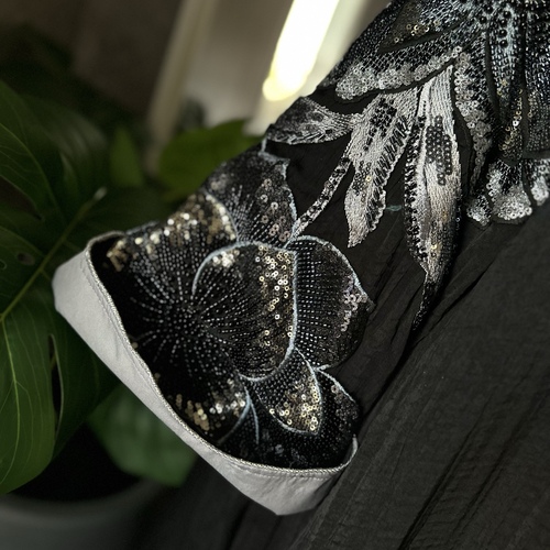 دراعة شك الاكتاف-اسود