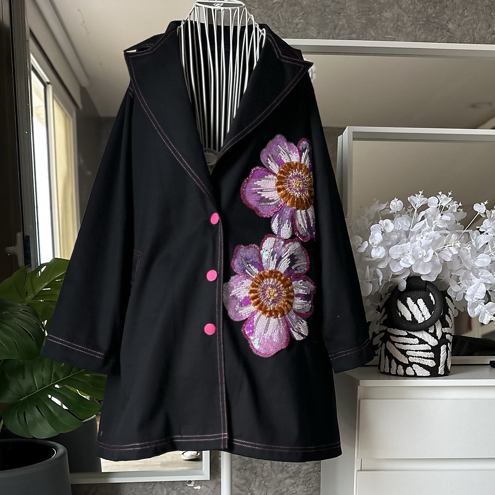 بليزر اسود شك وردي