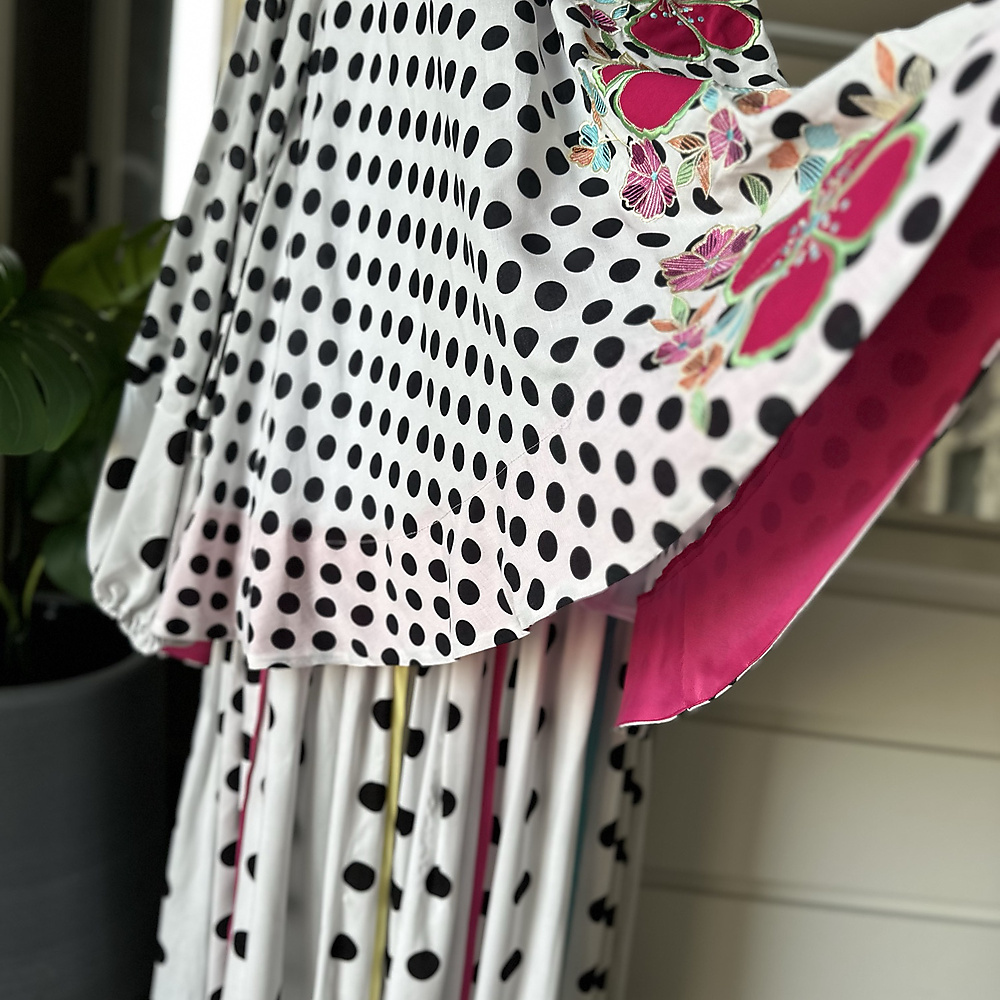 بدله قطن منقط مطرز