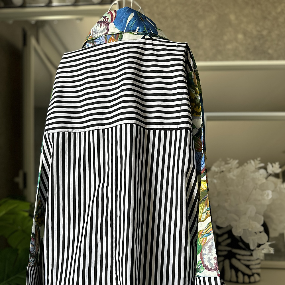 قميص المونستيررا