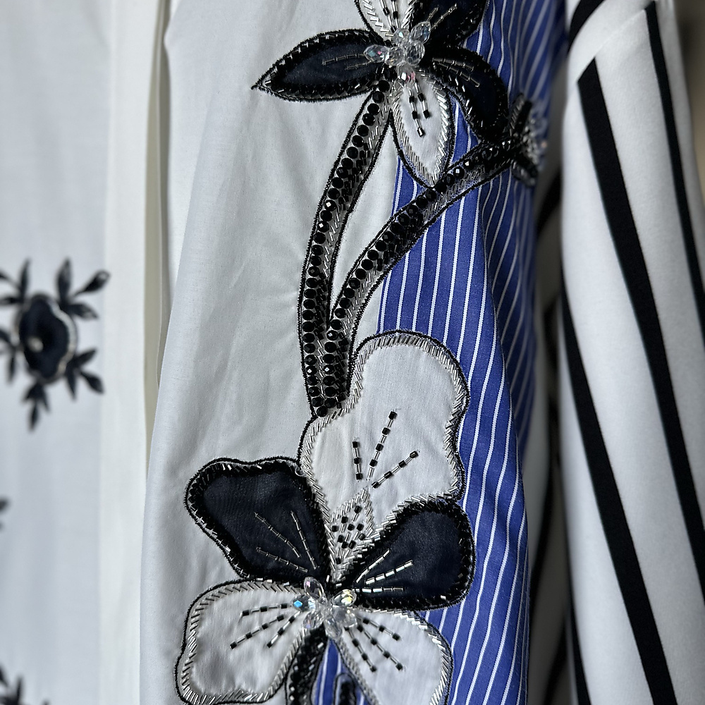 blue black stripe