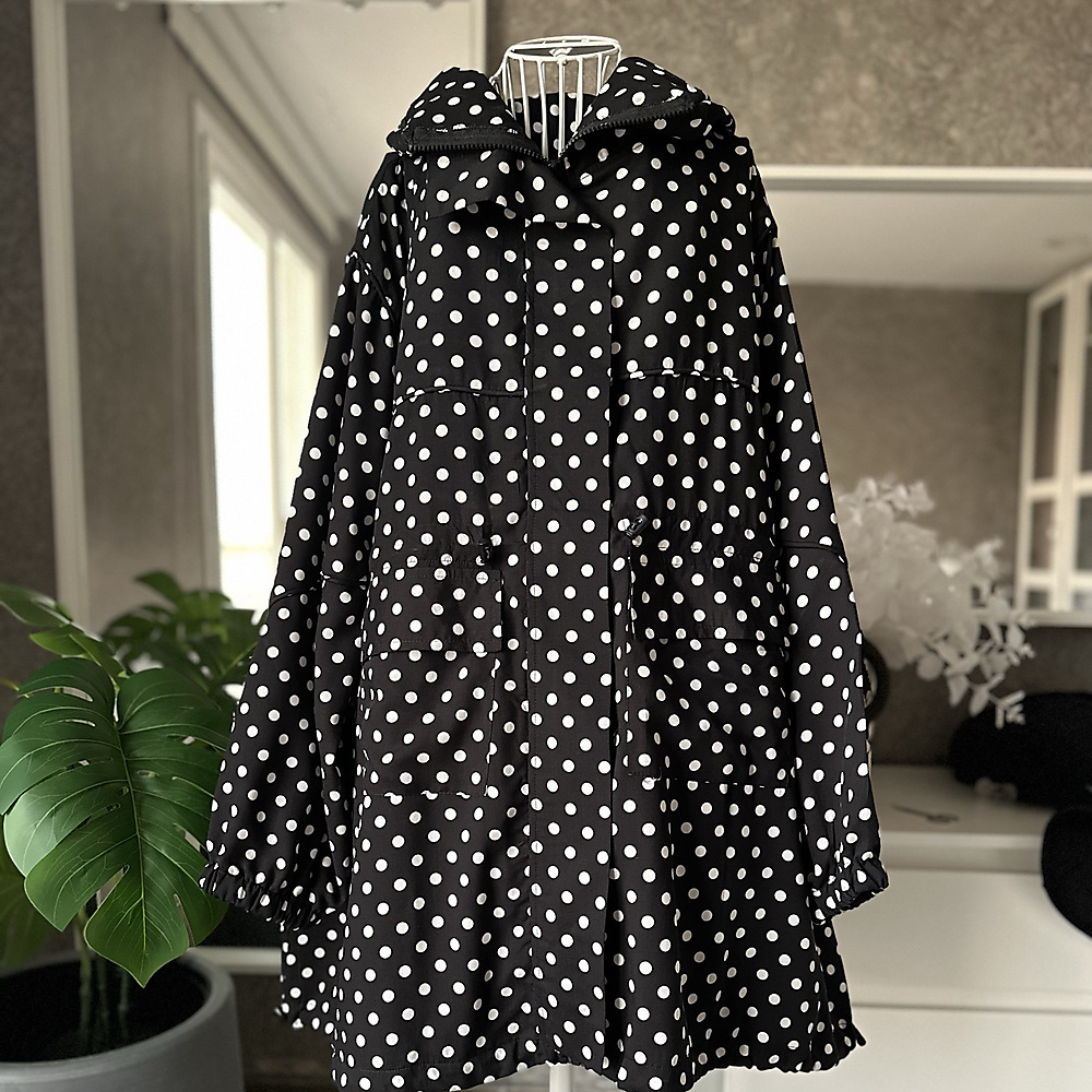 black polkadots sweater