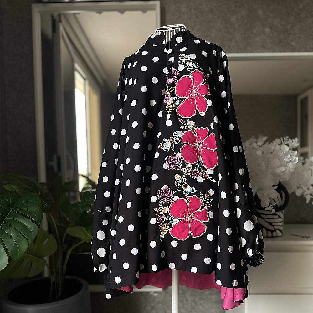flowers polkadot