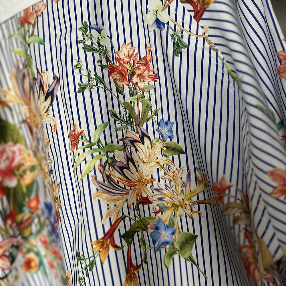 stripe flower blue