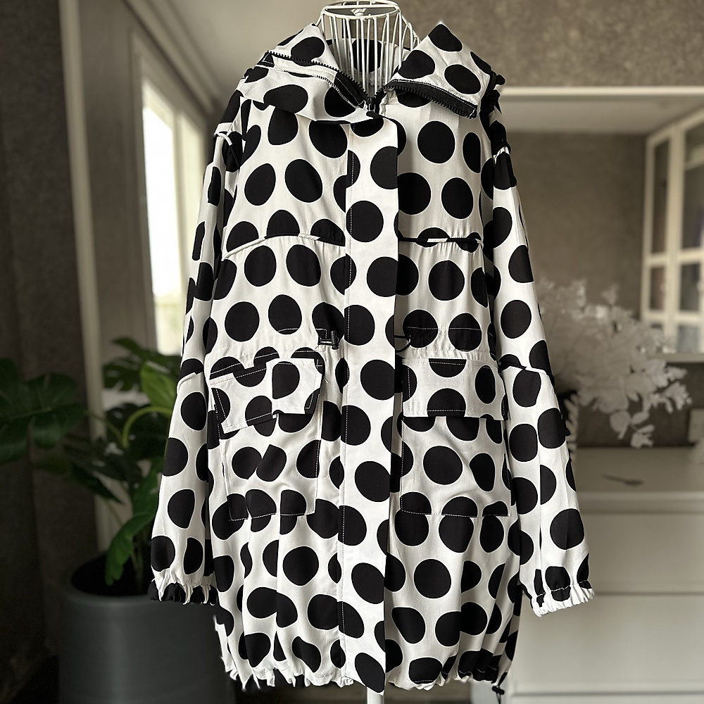 polkadots sweater