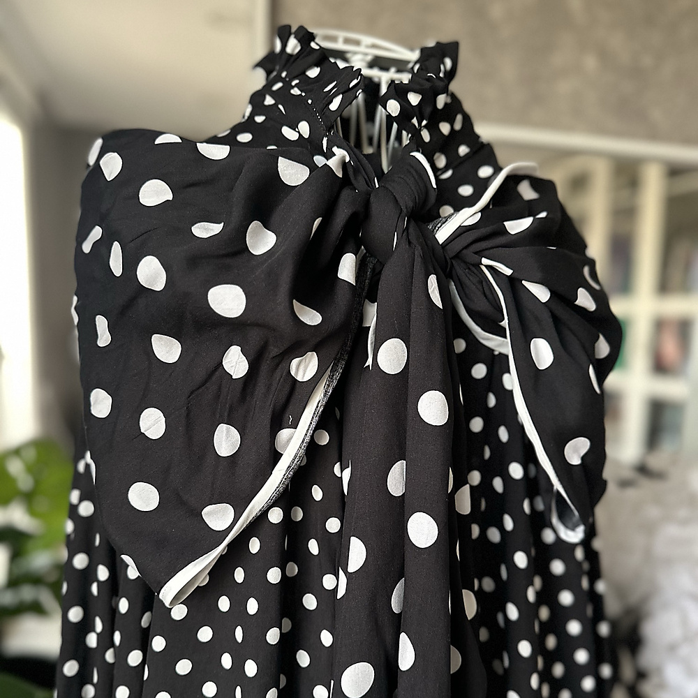 polka ribbon black