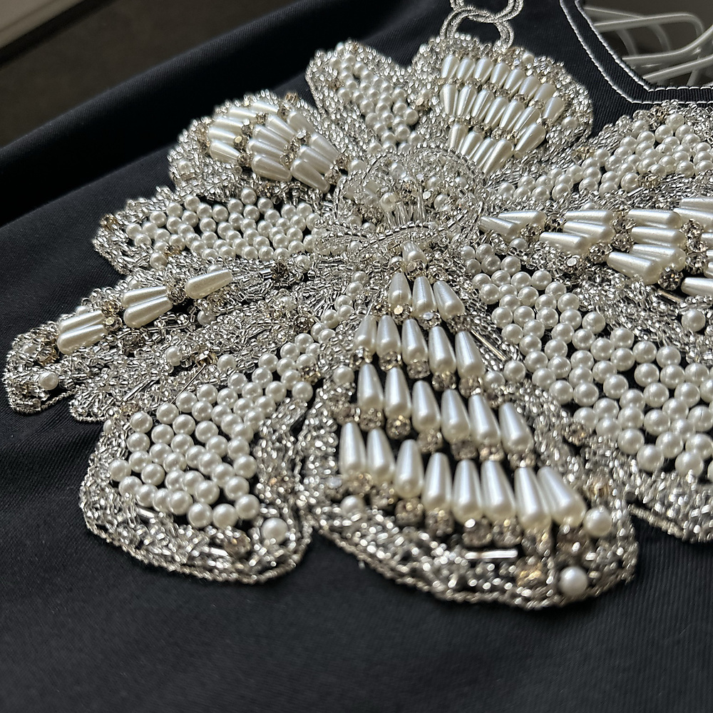 necklace shirt
