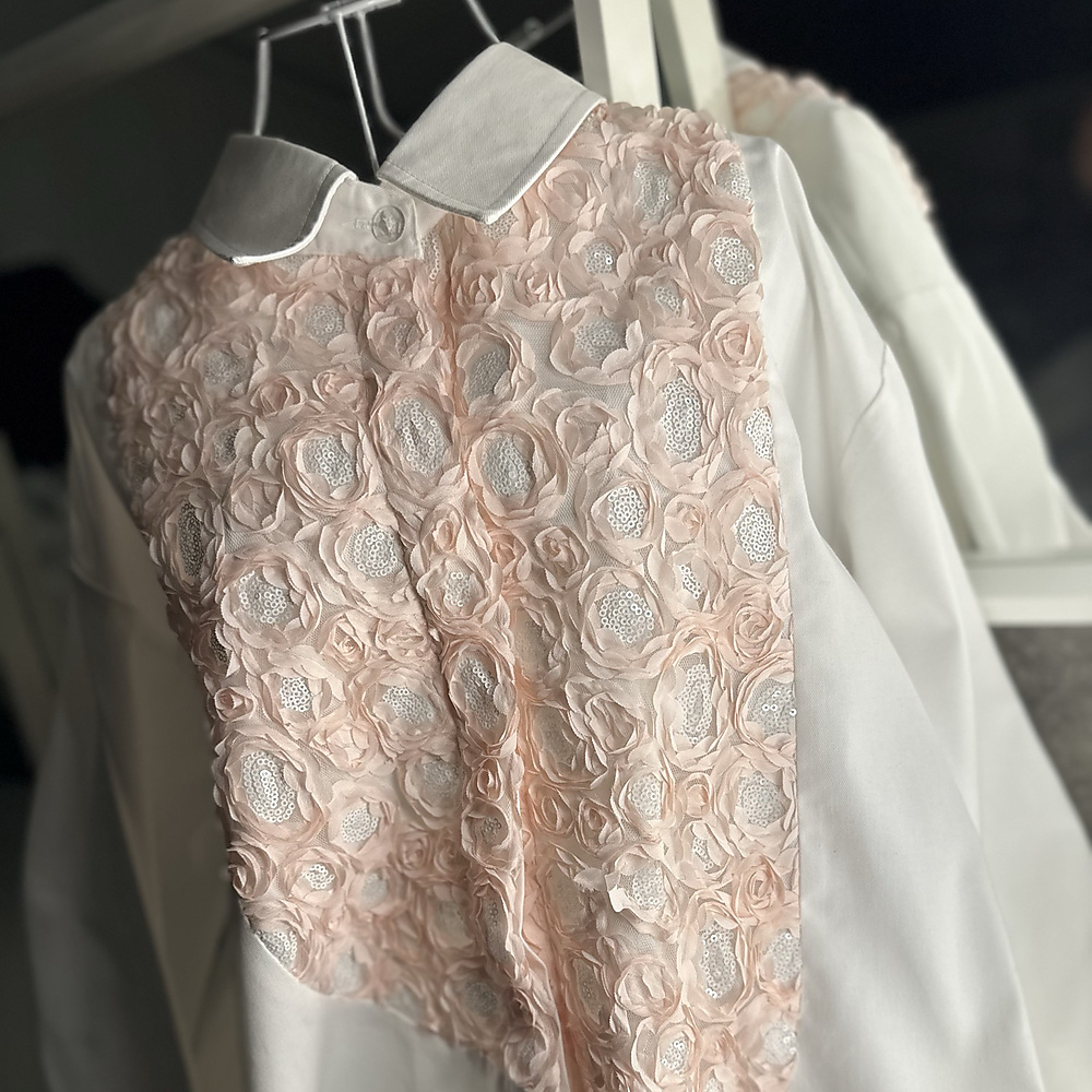 floral collar peach