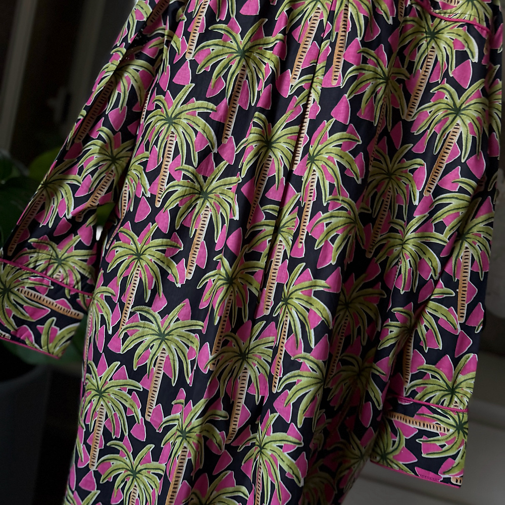 palms fuschia