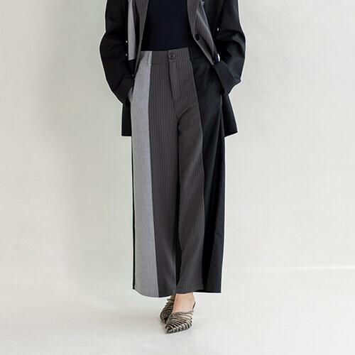 بنطال مخطط فضفاض