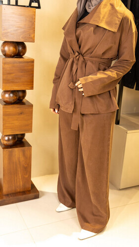 بدلة كاجول من قطعتين  اللون البني
