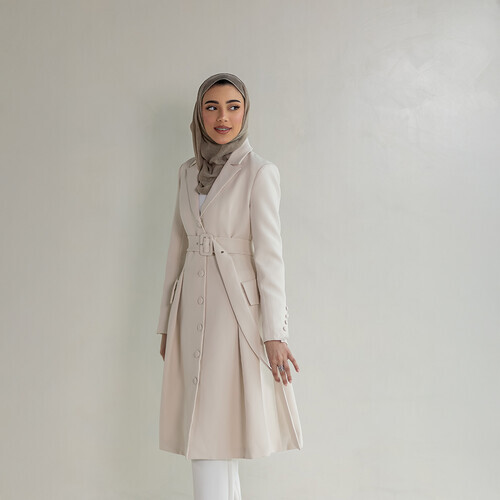 فستان نسائي بسيط