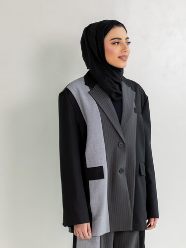 جاكيت بدلة نسائي مخطط بجيوب بصدر واحد بألوان متباينة من القطن