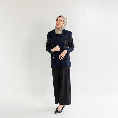 كود سترة زرقاء داكنة