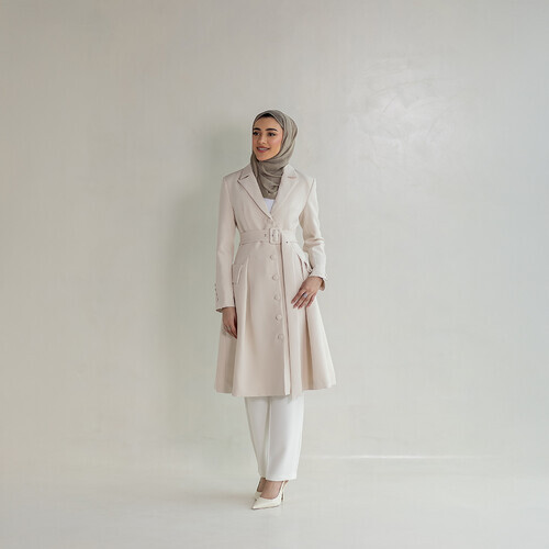 فستان نسائي بسيط