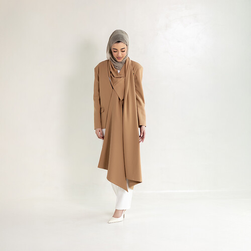 معطف  قصة وشاح