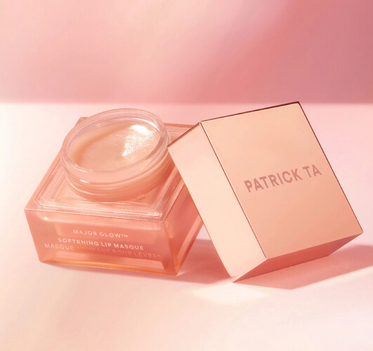 لب ماسك يرطب و ينعم الشفايف