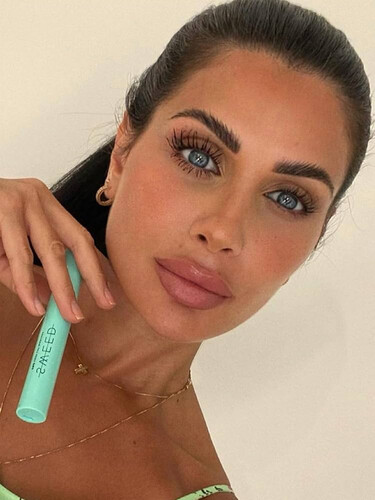 ماسكرا ترفع الرموش