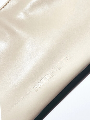 The elevated beauty bag in cream