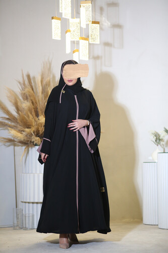 عبايه دبل جاينيز قصه مميزه مع قطعه اخف منسدله على الاكتاف وقصه على الكم خام انترنت كوري