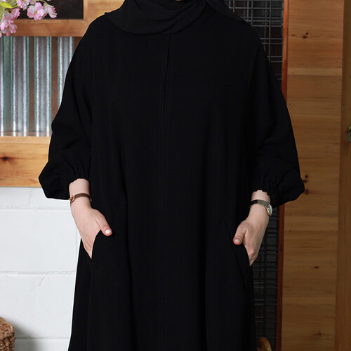 Practical, covering, cloche abaya, strap and hidden sleeves