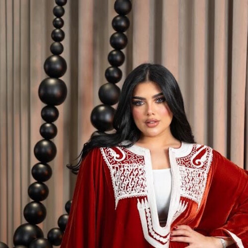Traditional Tunisian dress, open chest, embroidered