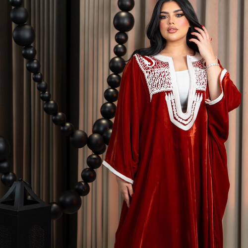 Traditional Tunisian dress, open chest, embroidered
