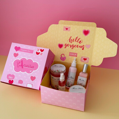 مس ديور بلومينج بوكيه