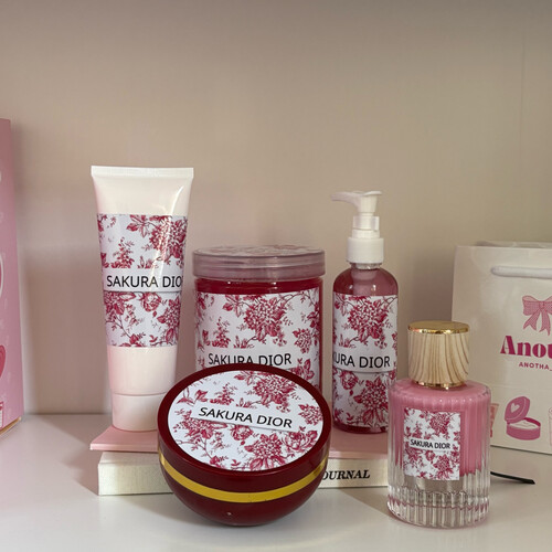 بكج برائحة ساكورا ديور