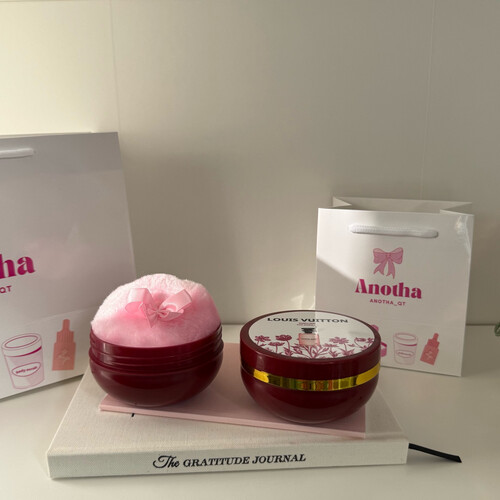 Matière Noire Louis Vuitton powder