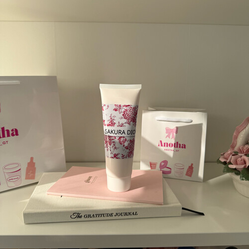 لوشن ساكورا ديور