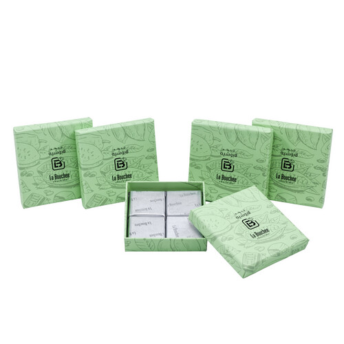 Mini box distribution bouquet, green envelope